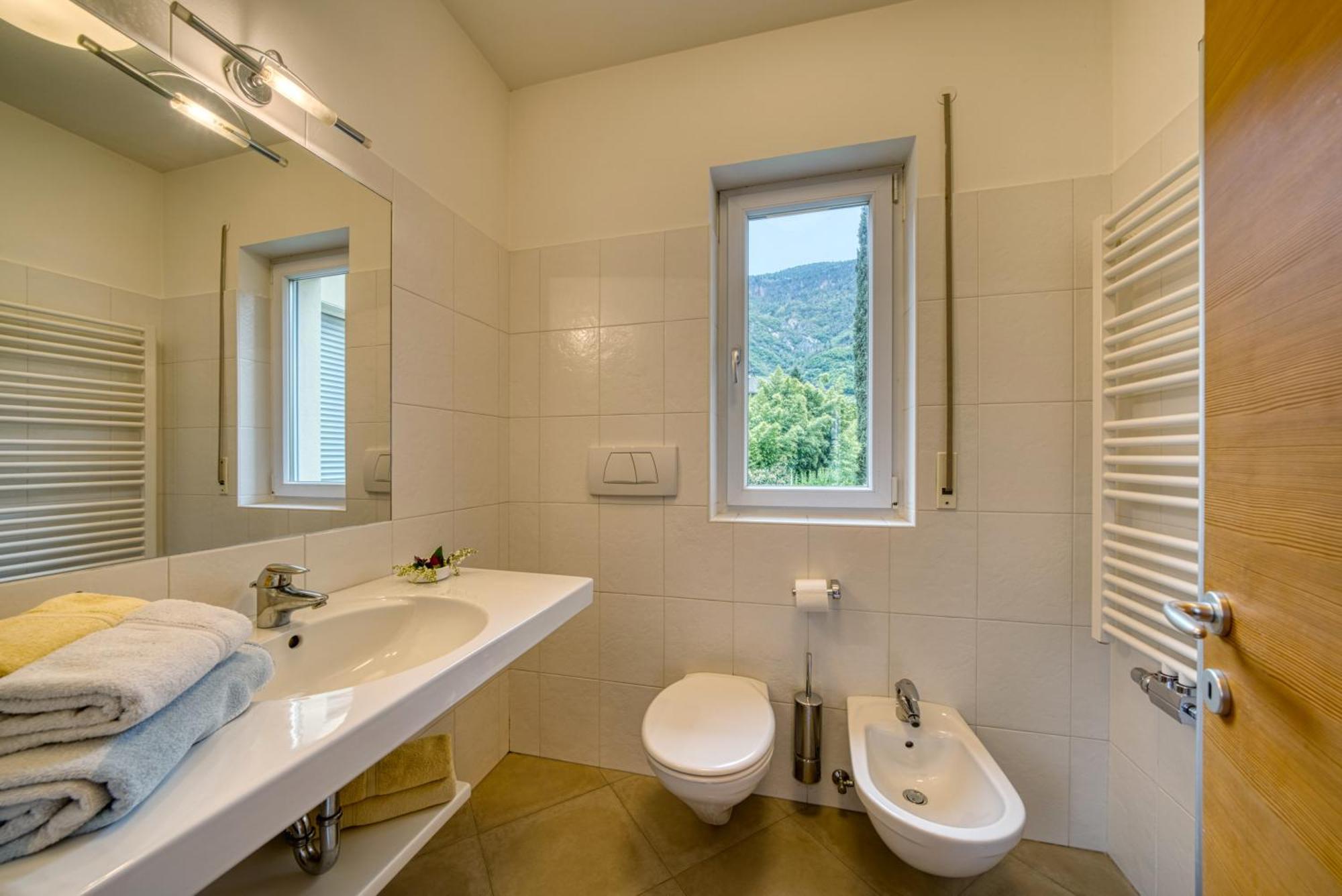 Landhaus Huber Schwembacher Терлано Екстериор снимка